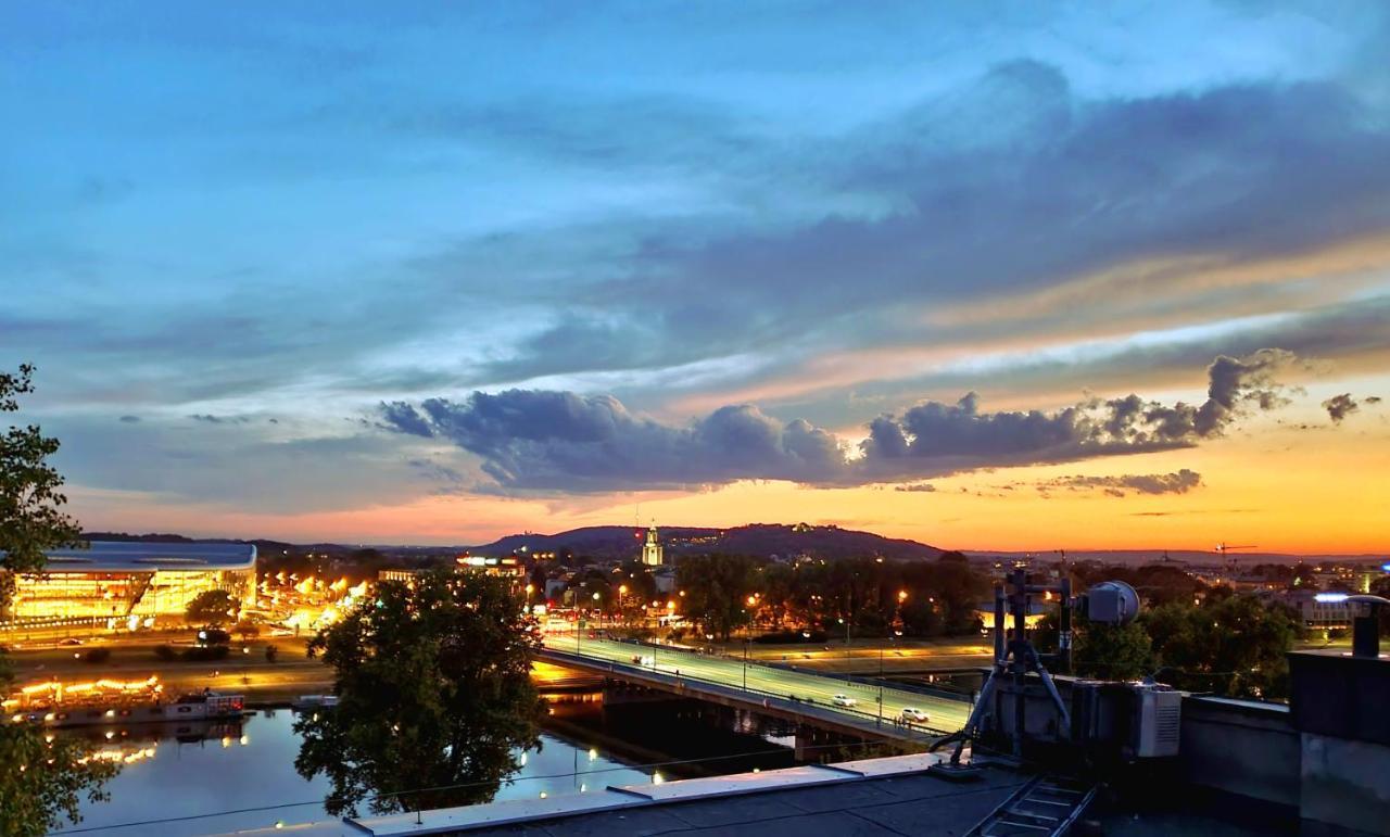 Holiday Suites Cracow Krakow Dış mekan fotoğraf