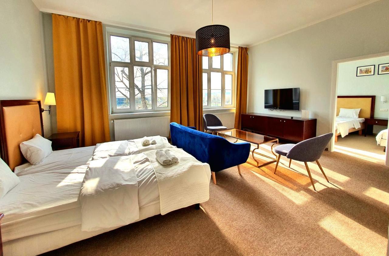 Holiday Suites Cracow Krakow Dış mekan fotoğraf